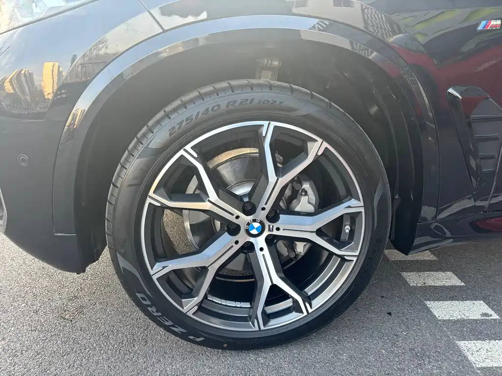 BMW X5 2023 xDrive 30Li Premium M Sport