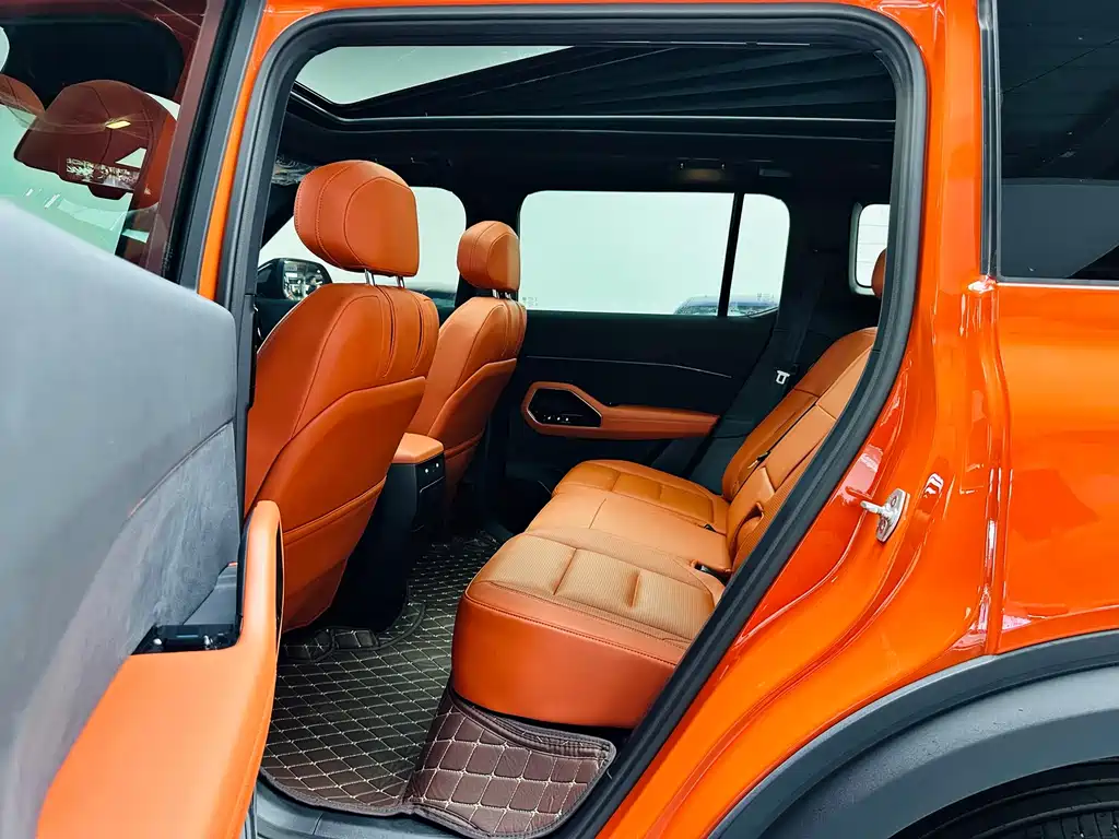 Ford Bronco Basecamp — миниатюра 9