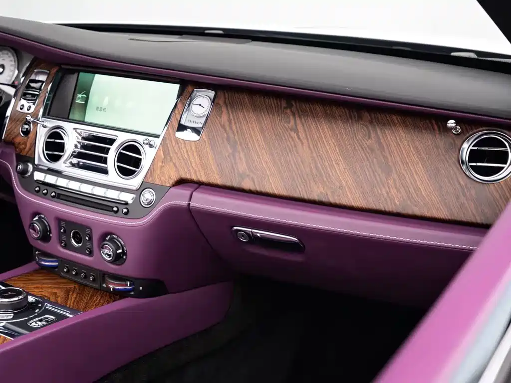 Rolls-Royce Dawn — миниатюра 6