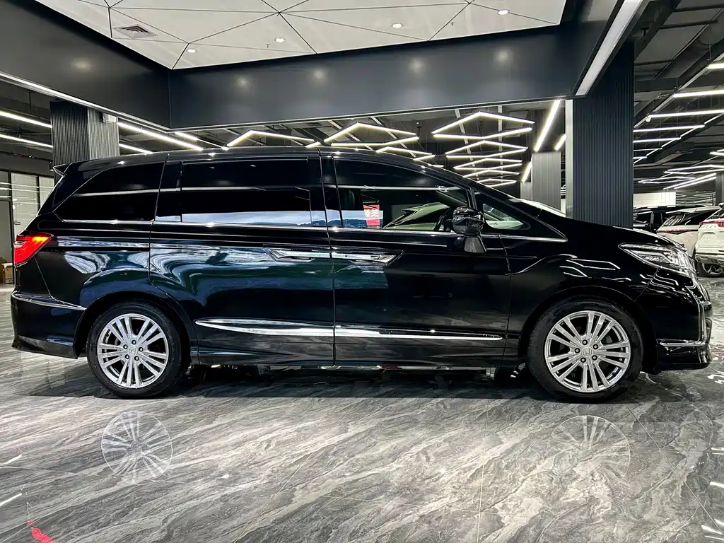 Honda Elysion — миниатюра 4