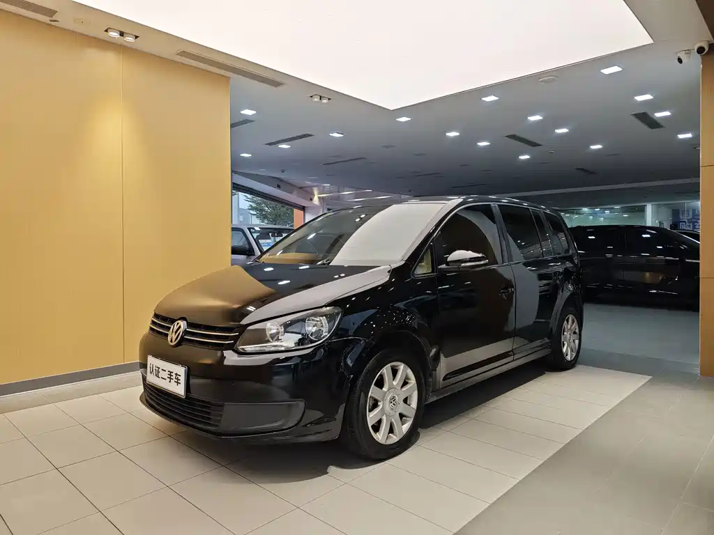 Volkswagen Touran 2011
