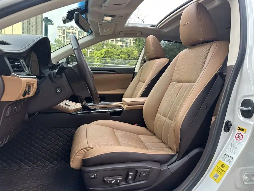 Lexus ES — миниатюра 17