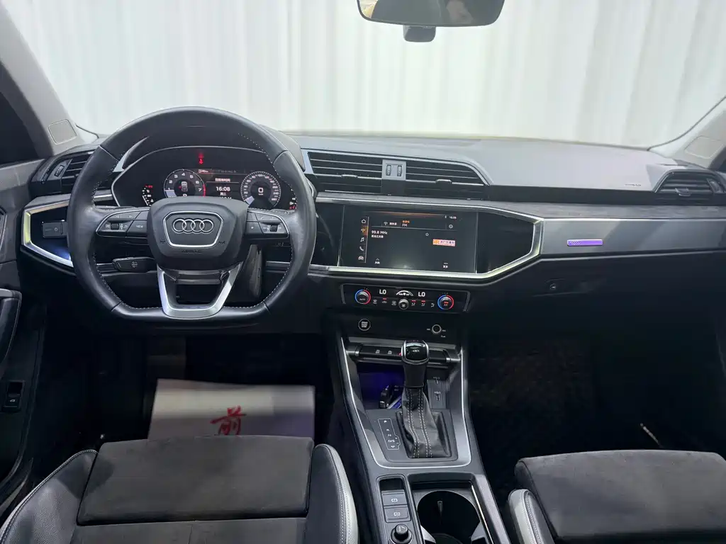Audi Q3 — фотографии объявления, Фото 11