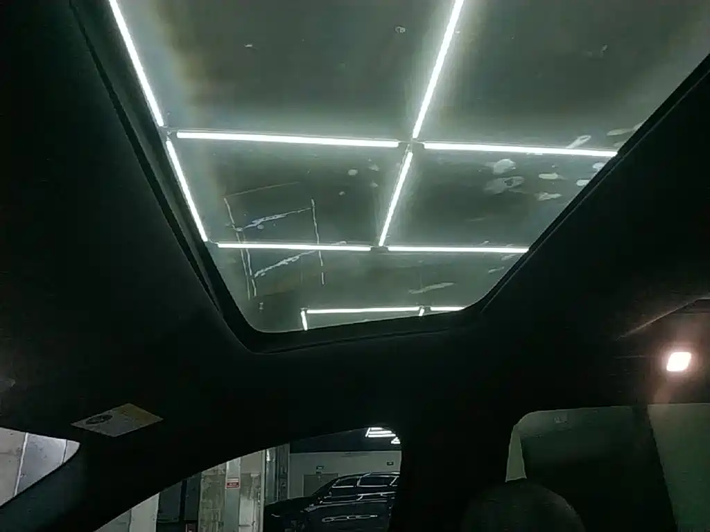 Li Auto Li L8 — миниатюра 18