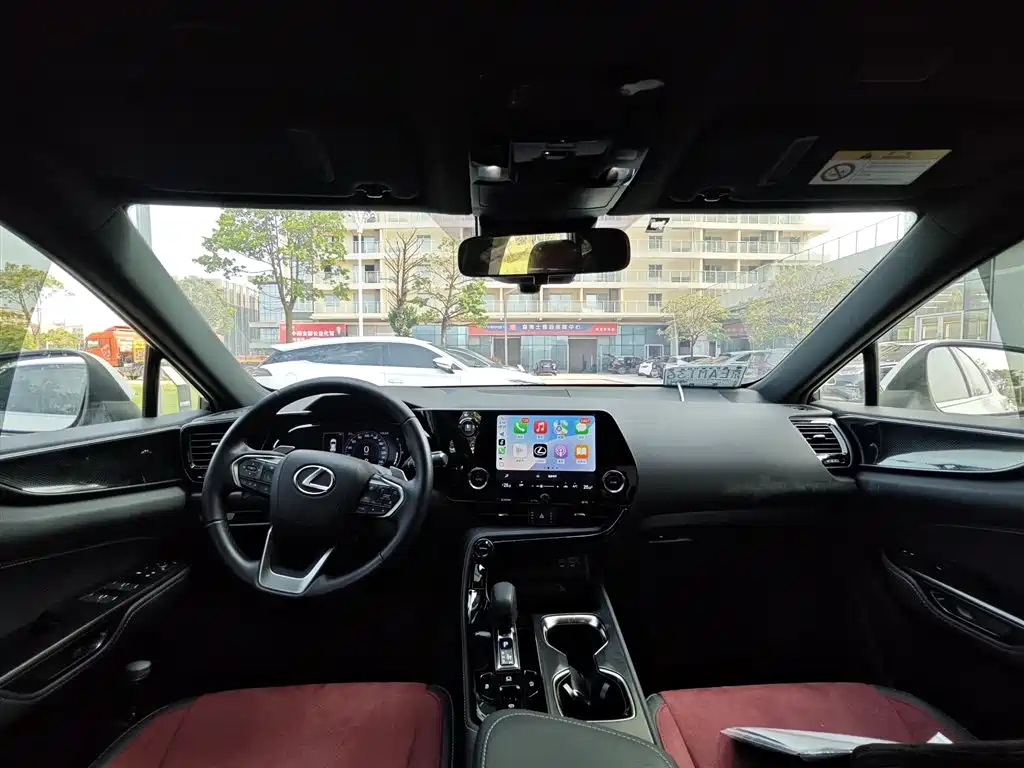 Lexus NX — миниатюра 6