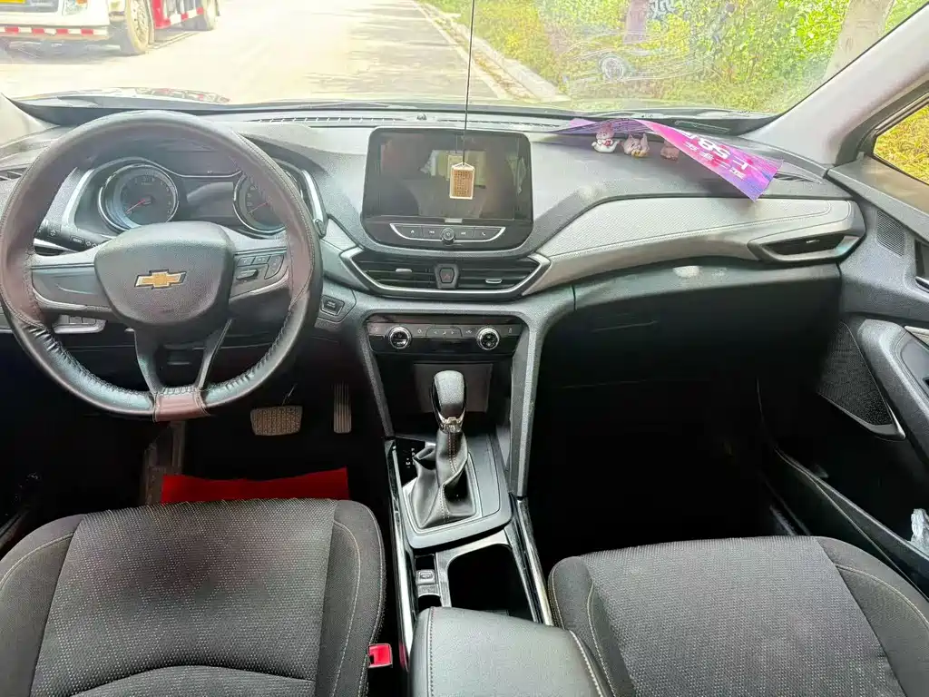 Chevrolet Volando — миниатюра 7
