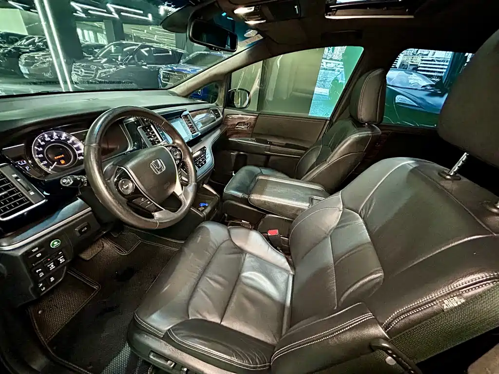 Honda Elysion — миниатюра 9