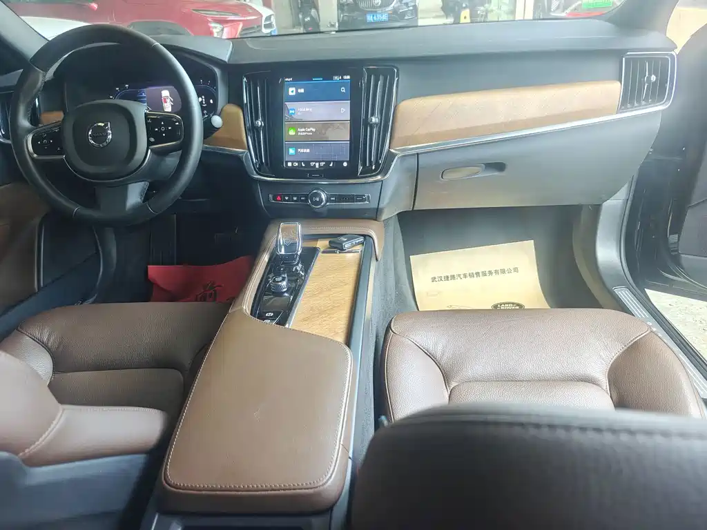 Volvo S90 — миниатюра 11