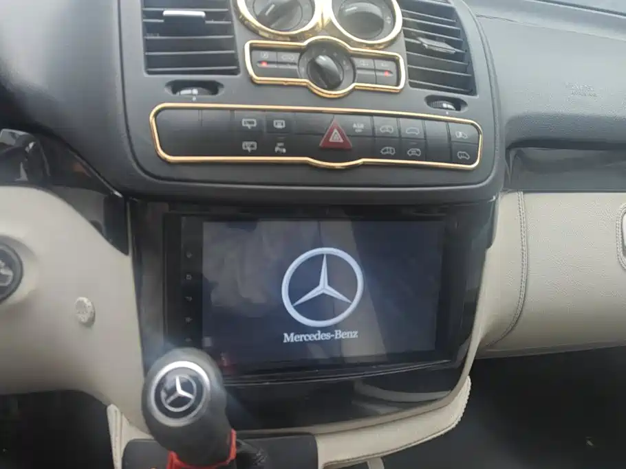 Mercedes-Benz Vito — миниатюра 13