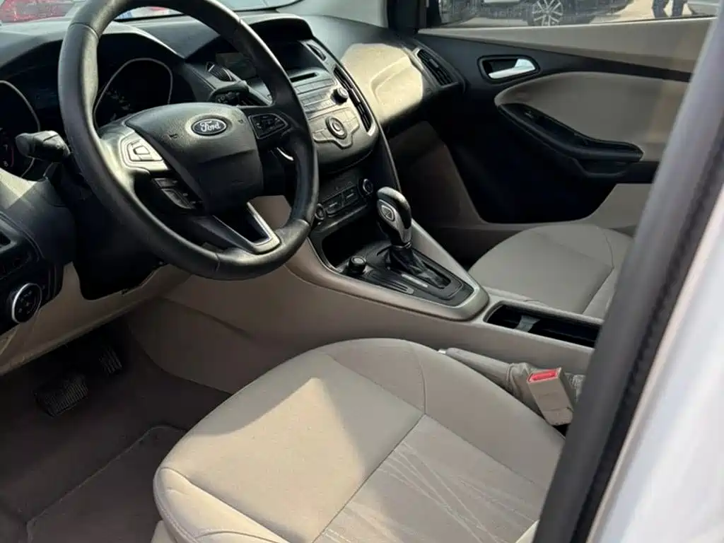Ford Focus — миниатюра 4