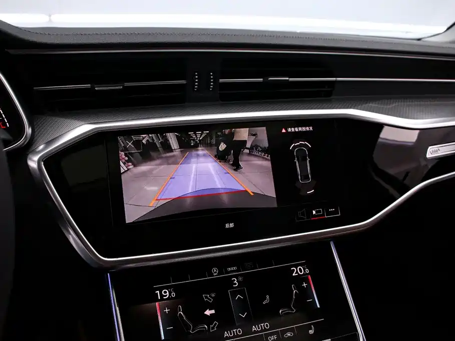 Audi A6L — миниатюра 8