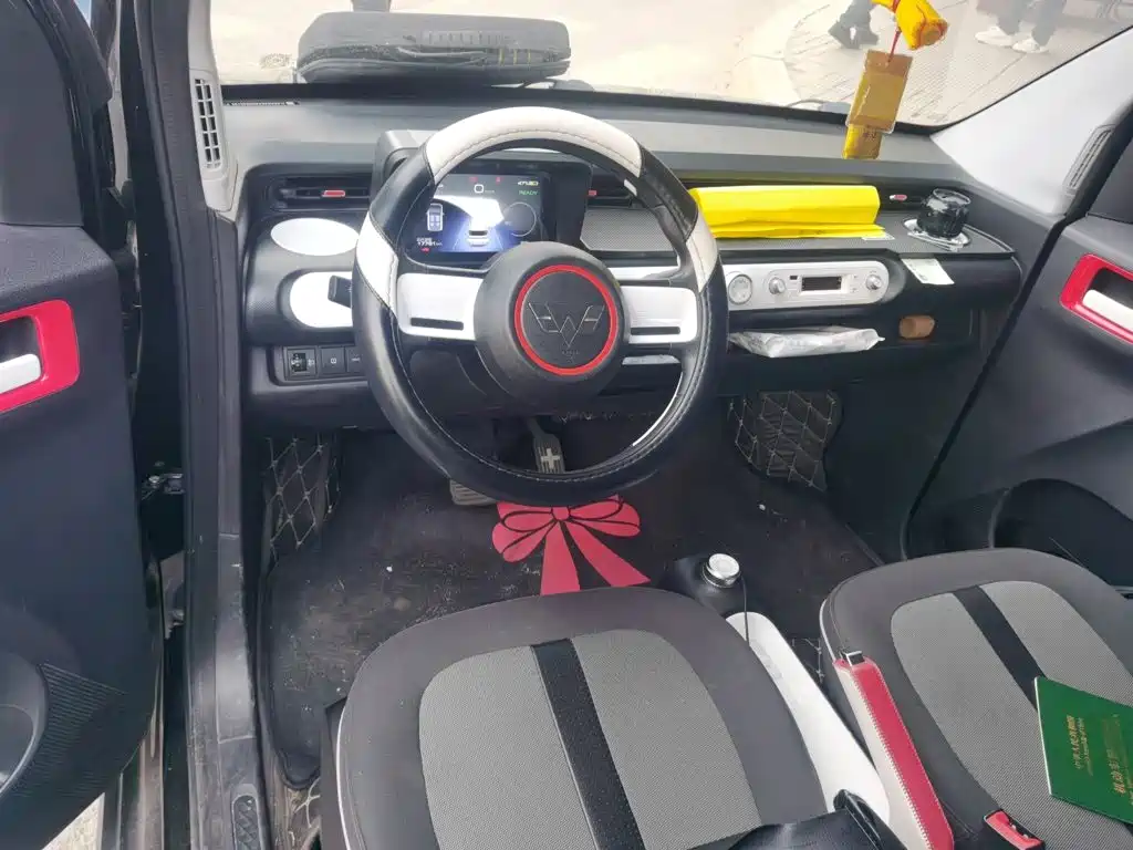 Wuling MINIEV — миниатюра 10