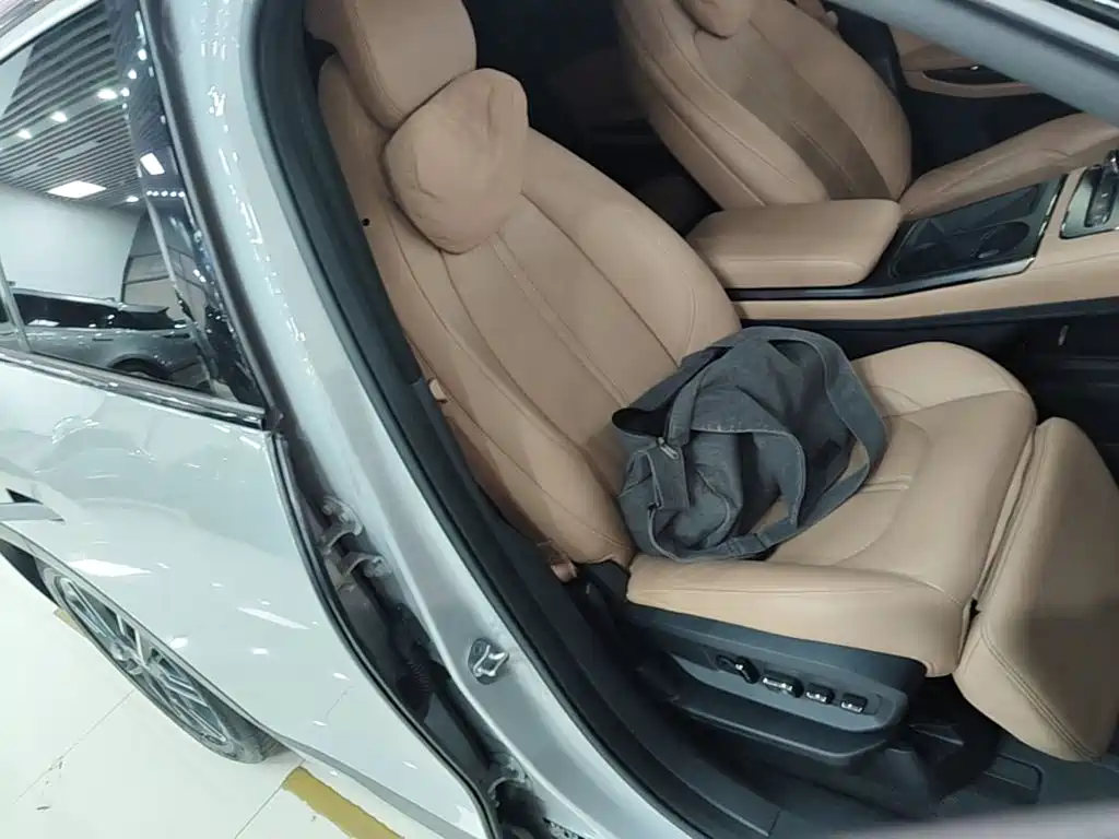 NIO ES6 — миниатюра 25