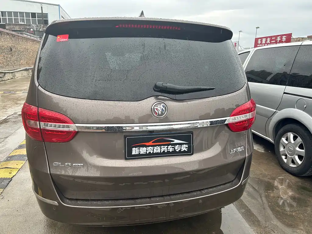Buick GL8 — миниатюра 13