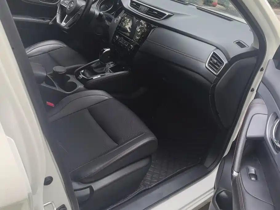 Nissan Qashqai — миниатюра 8