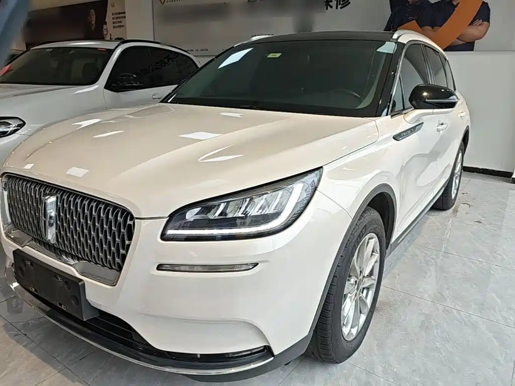 Lincoln Corsair
