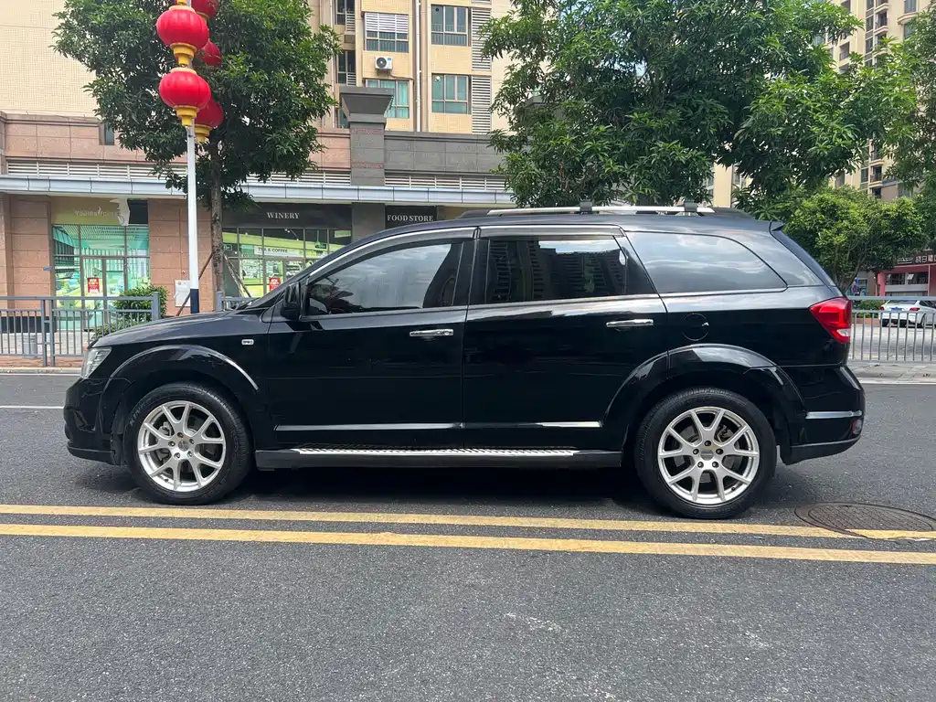 Dodge Journey — миниатюра 8