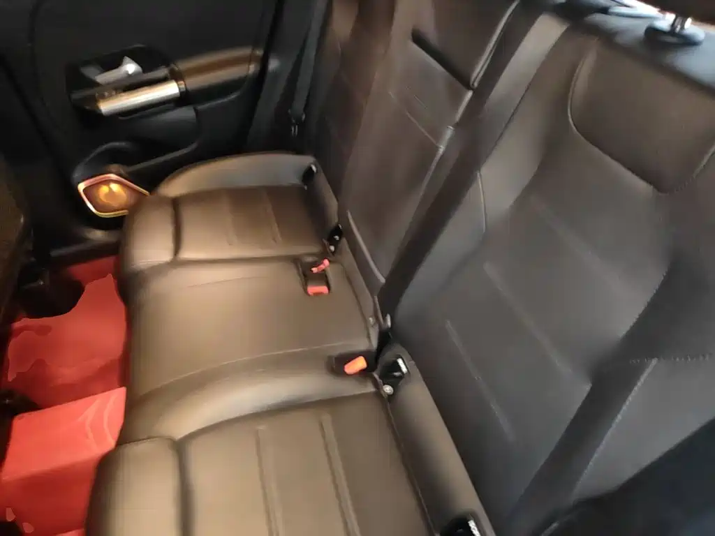 Mercedes-Benz GLA — миниатюра 17