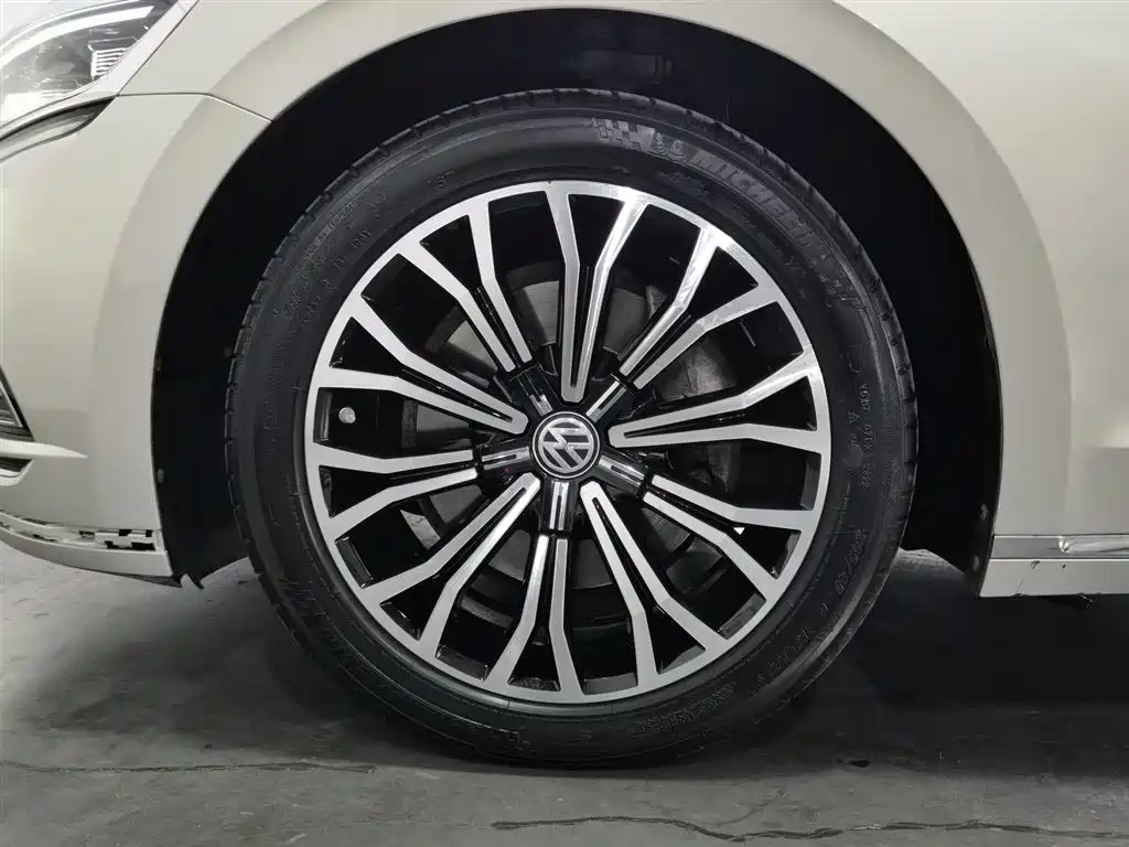 Volkswagen Phideon — фотографии объявления, Фото 17
