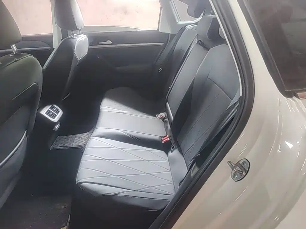 Volkswagen Lavida — миниатюра 17