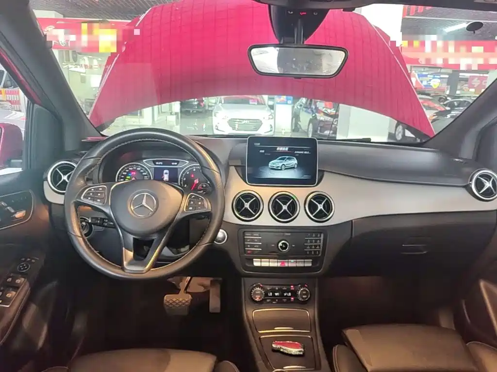 Mercedes-Benz B-Class — миниатюра 10