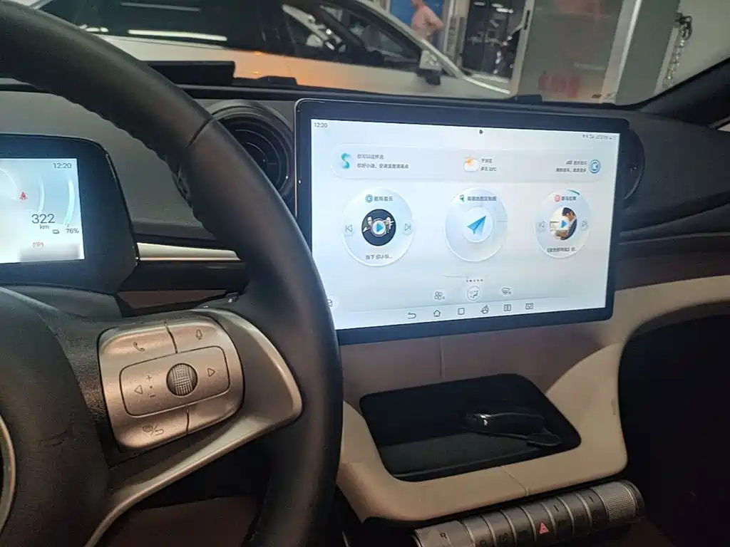 BYD Dolphin — миниатюра 10