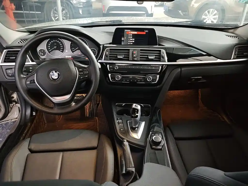 BMW 3 Series — миниатюра 10