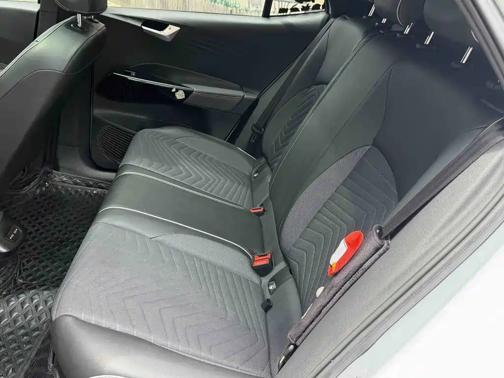 Volkswagen ID.3 — миниатюра 13