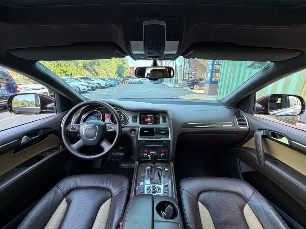 Audi Q7 — миниатюра 4