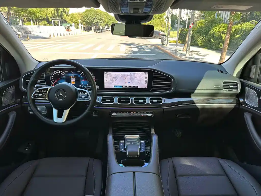 Mercedes-Benz GLE (Import) — миниатюра 17