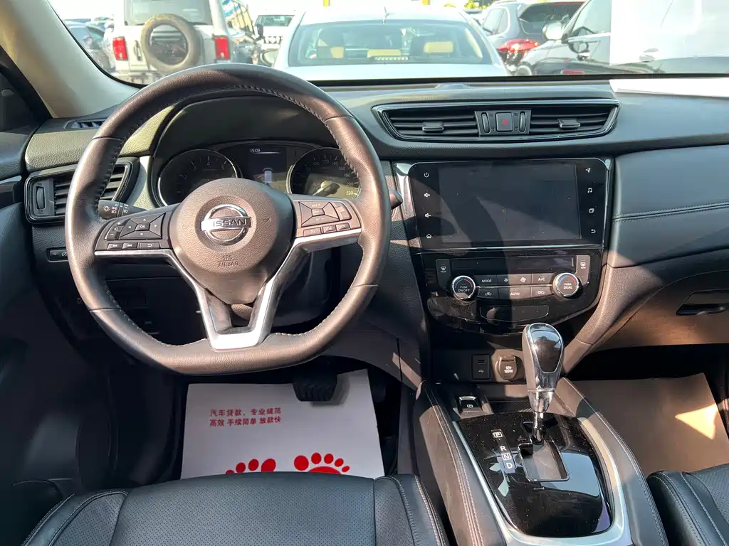 Nissan X-Trail — миниатюра 8