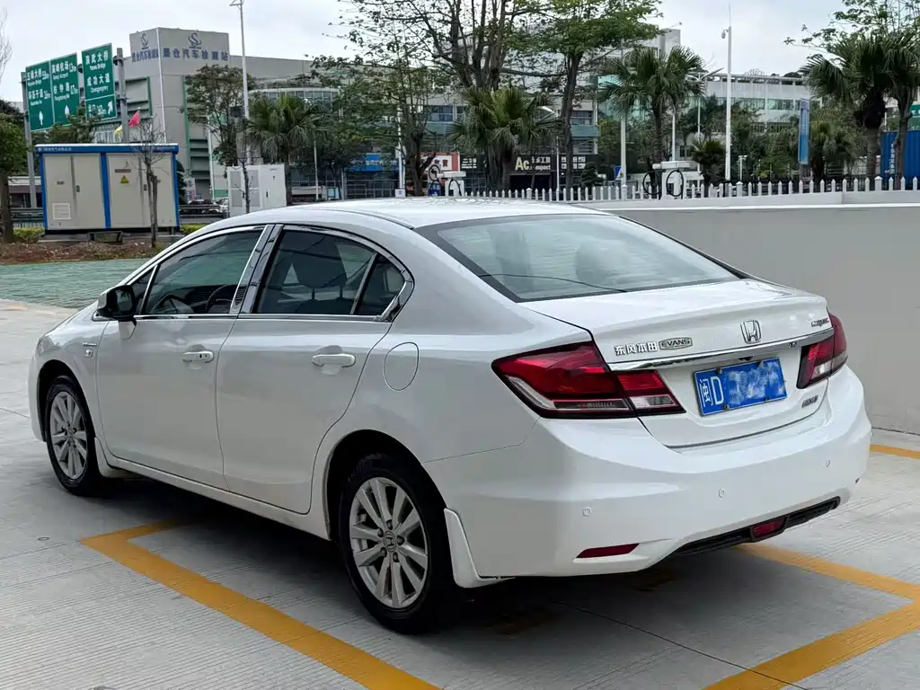 Honda Civic — миниатюра 4