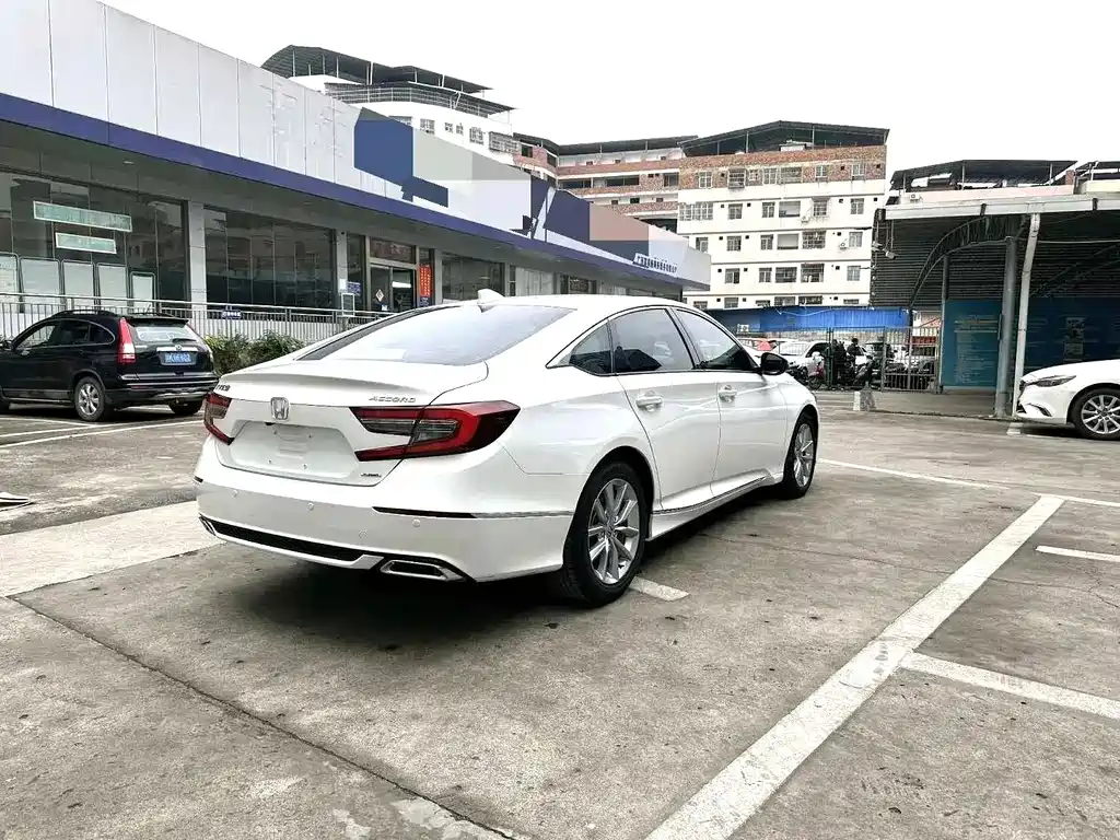 Honda Accord 2022 260TURBO Luxury