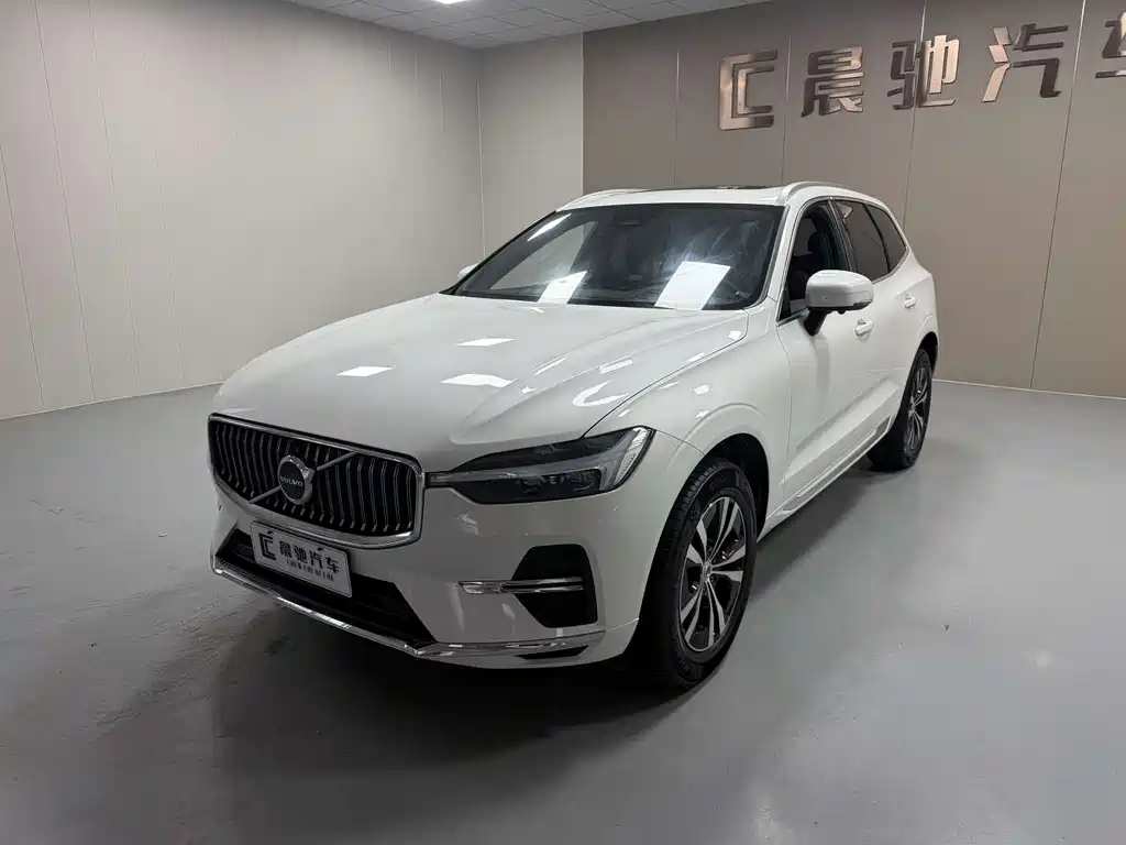 Volvo XC60 2022