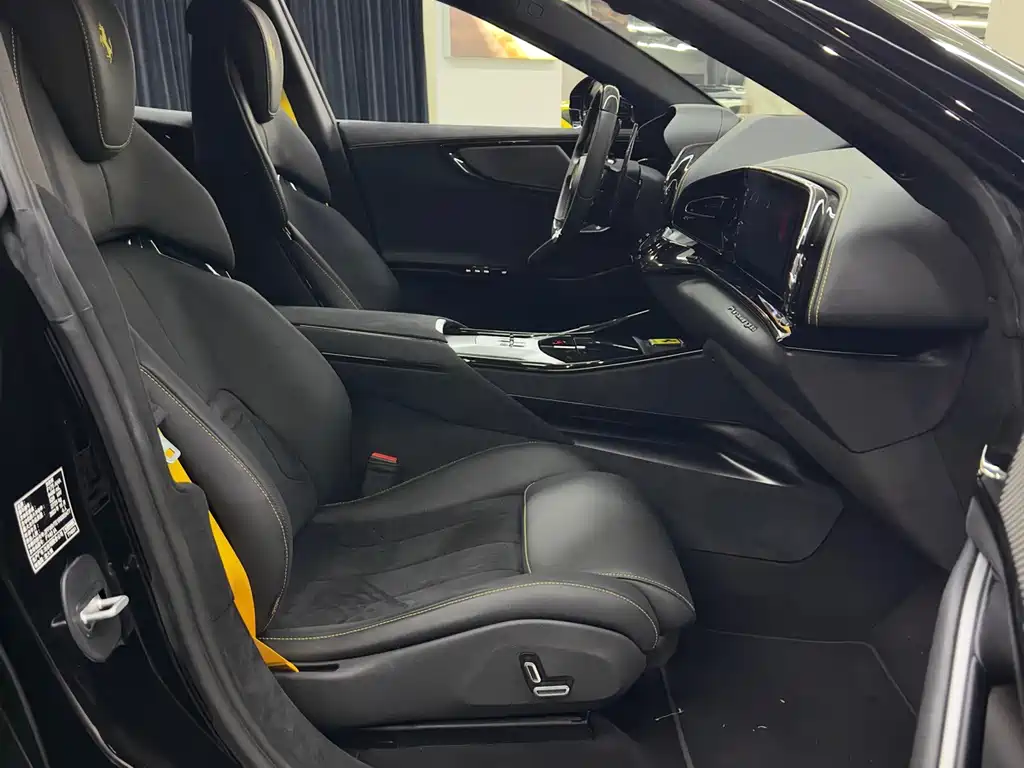 Ferrari Purosangue — миниатюра 11