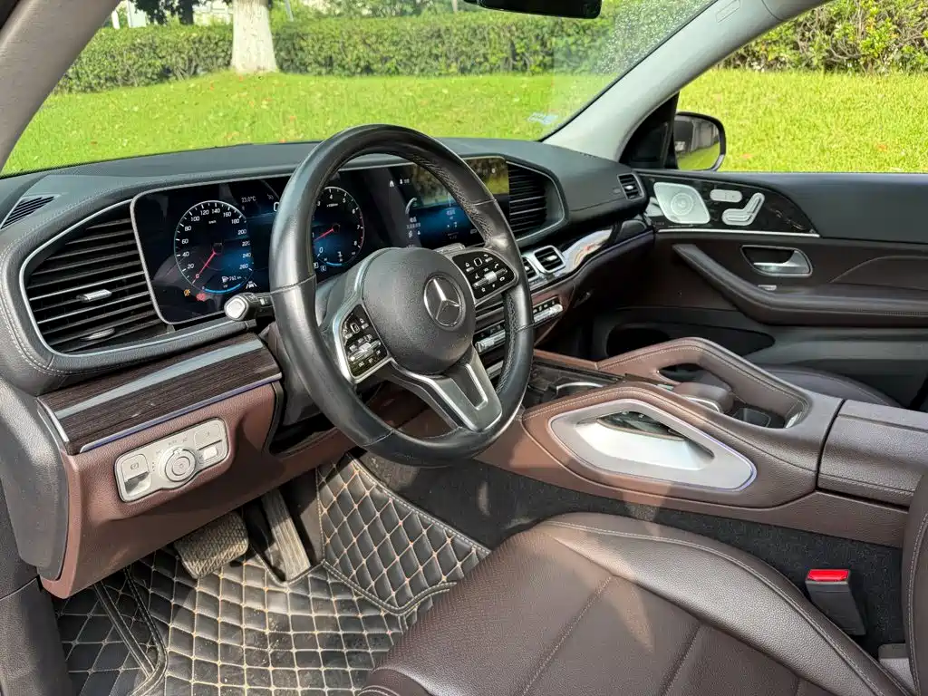 Mercedes-Benz GLE (Import) — миниатюра 7