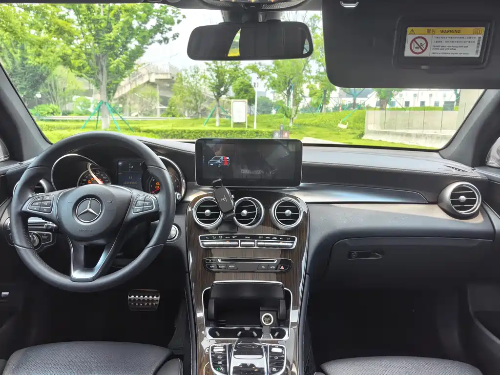 Mercedes-Benz GLC 2016 GLC 260 4MATIC