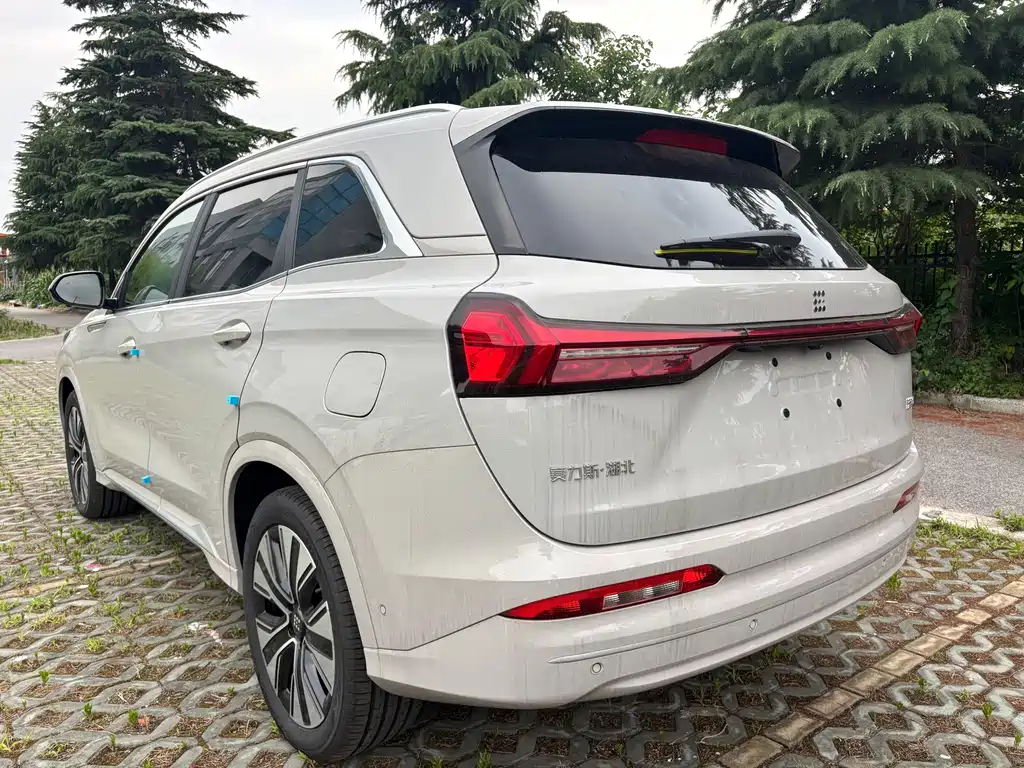 Landian E5 PLUS 2026 230km Ultra 7 мест