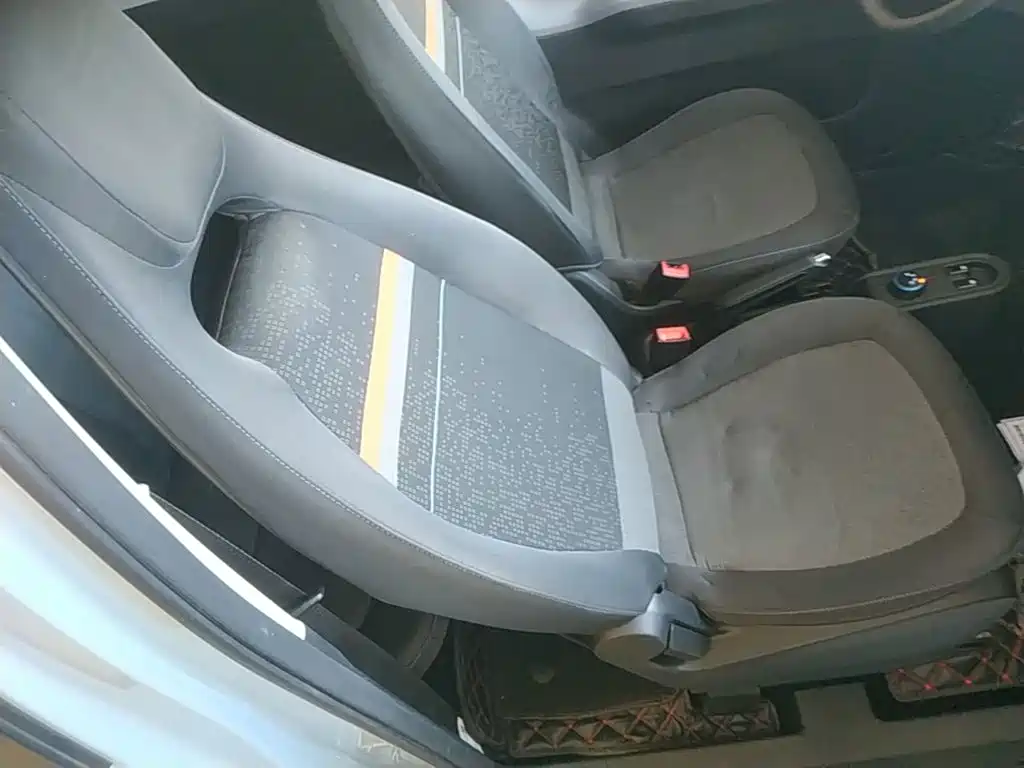 Wuling MINIEV — миниатюра 25