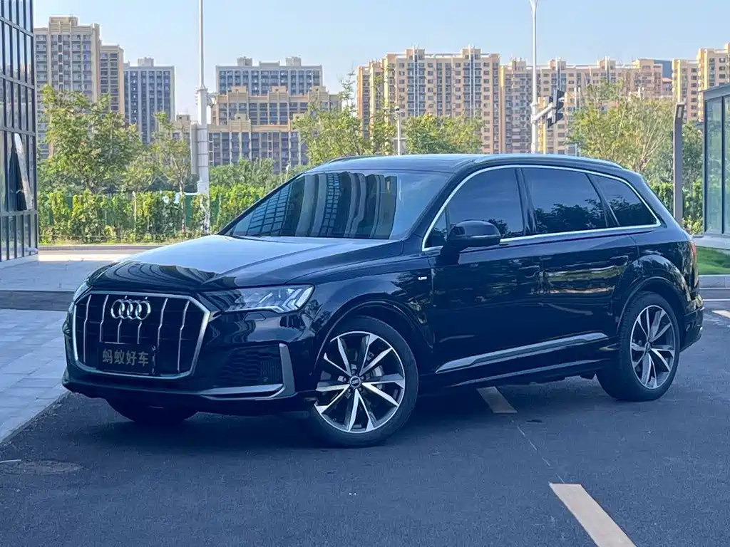 Audi Q7 2021