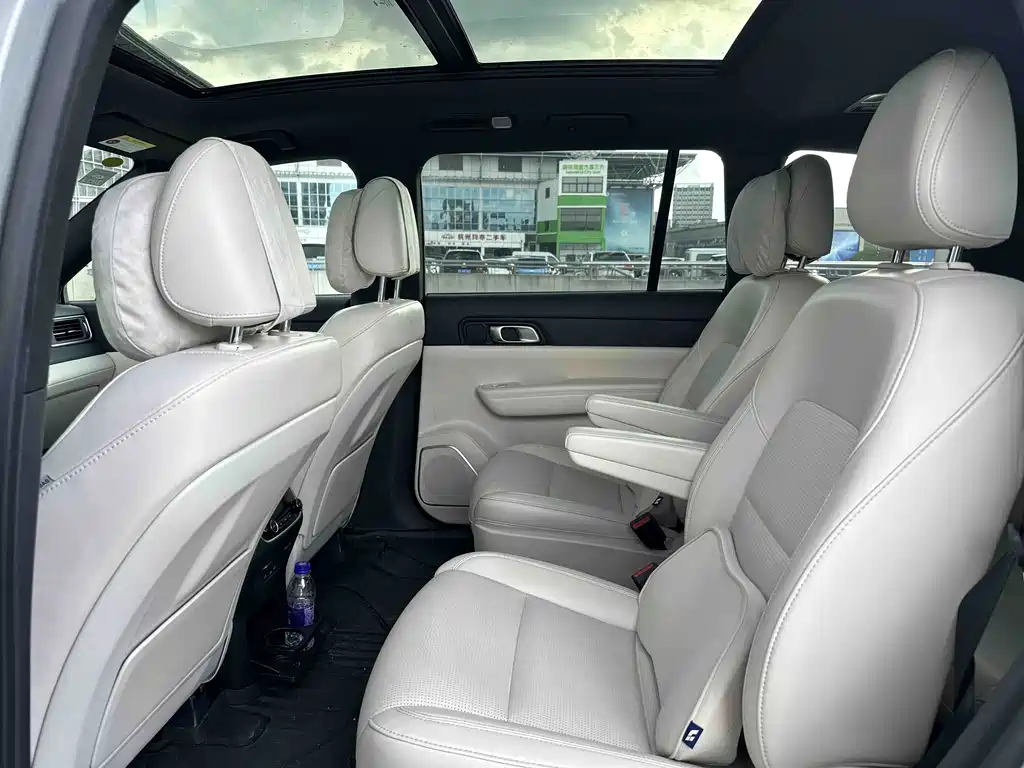 Li Auto Li ONE — миниатюра 12