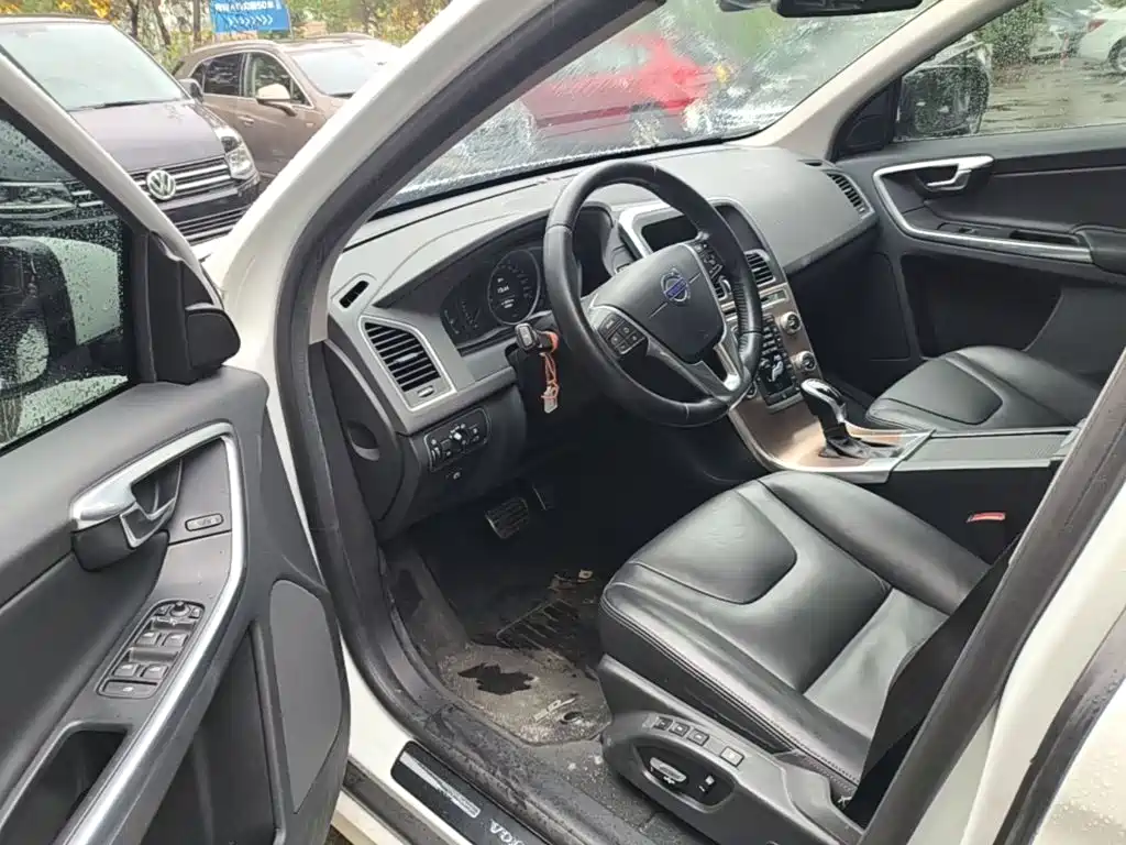 Volvo XC60 — миниатюра 16