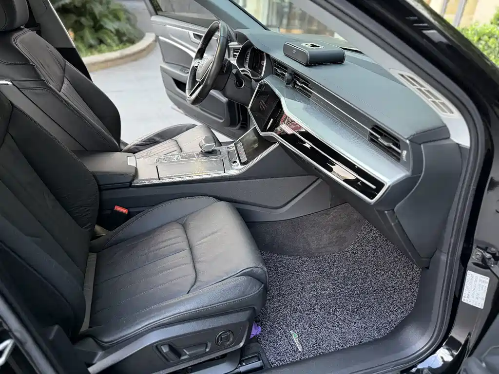 Audi A6L — миниатюра 6