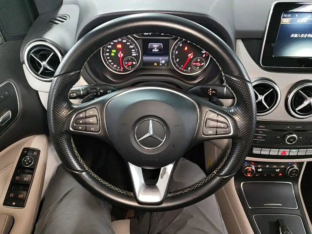 Mercedes-Benz B-Class — миниатюра 15