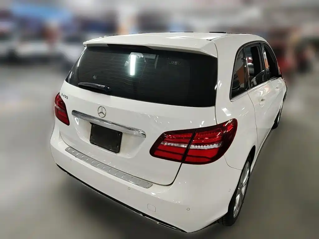 Mercedes-Benz B-Class — миниатюра 10