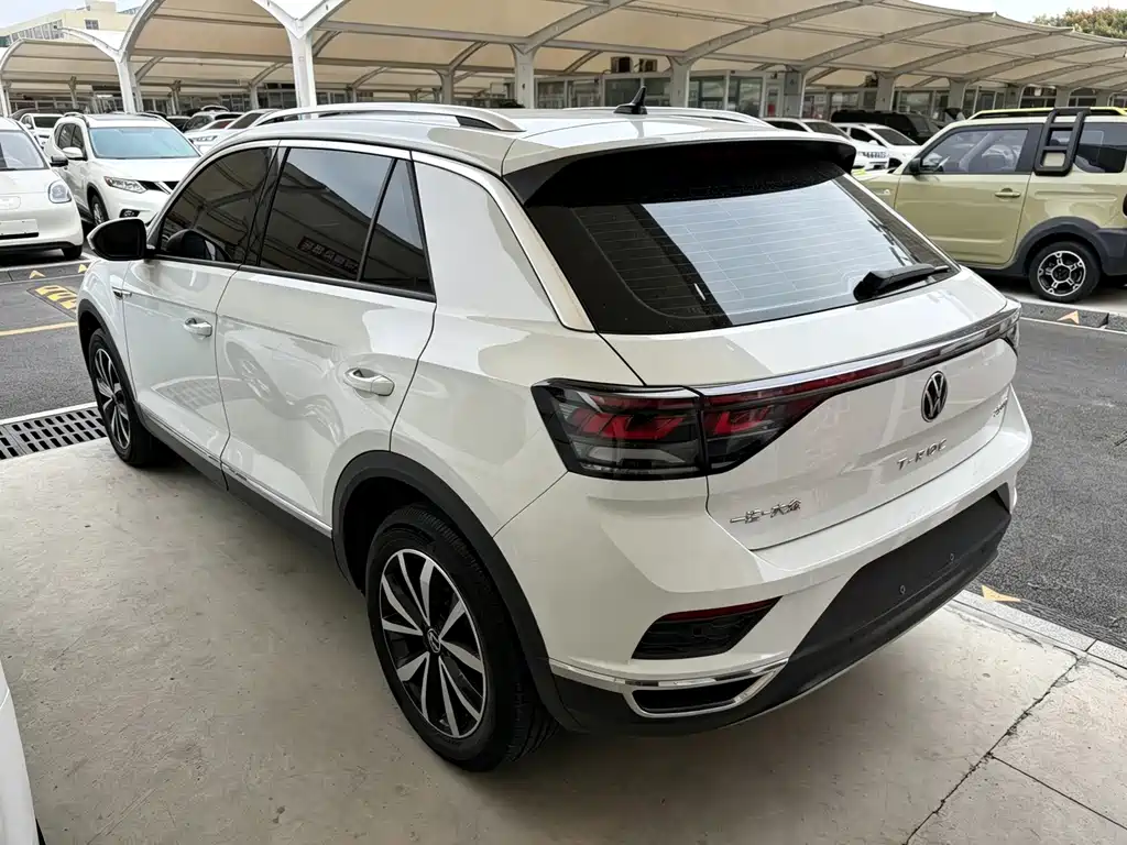 Volkswagen T-Roc — миниатюра 11