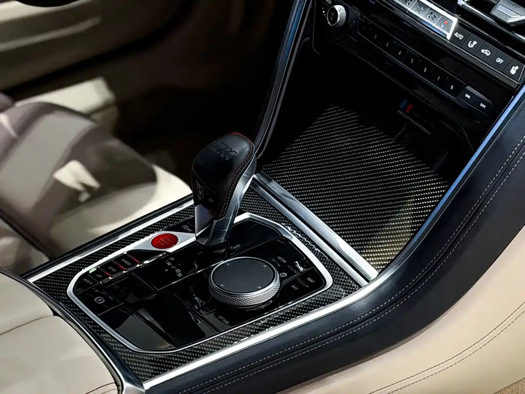 BMW M8 — миниатюра 12