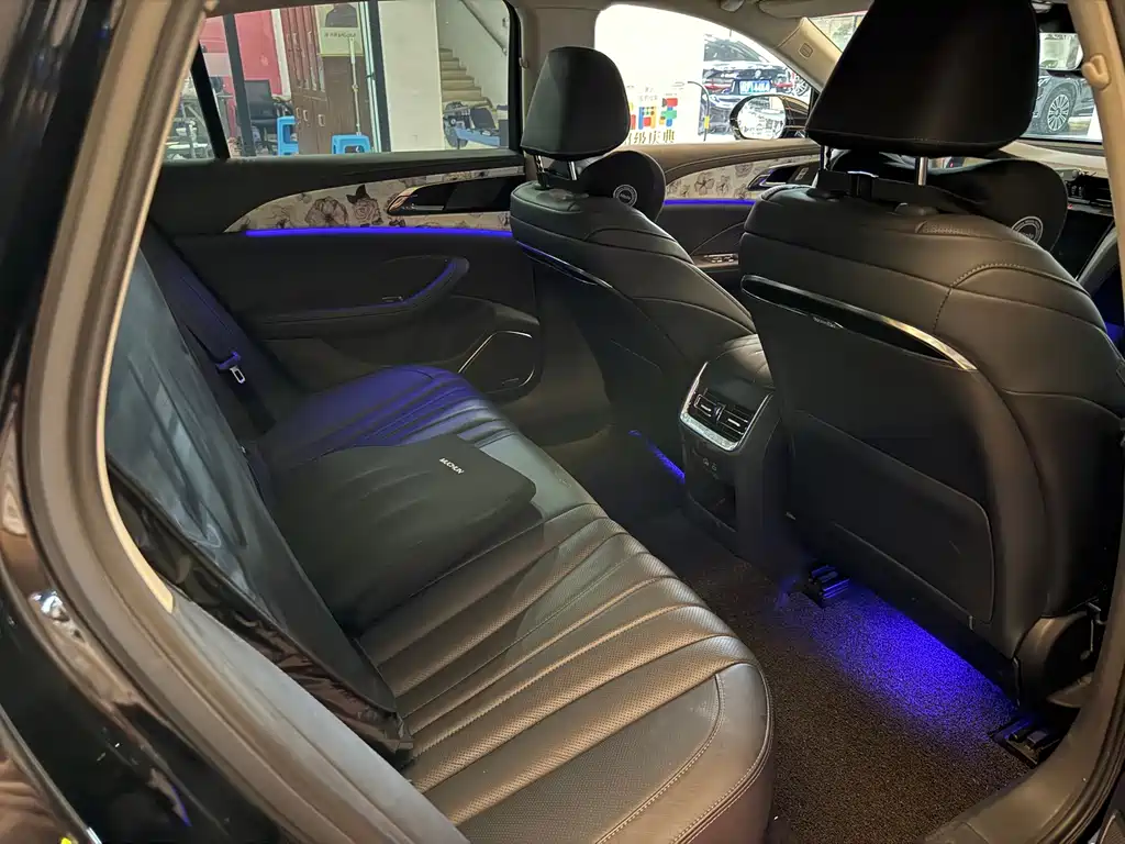 Hongqi Hongqi H5 — миниатюра 14