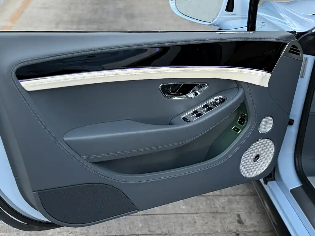 Bentley Continental — миниатюра 12