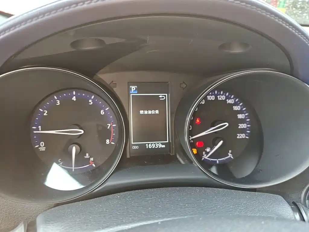 Toyota IZOA — миниатюра 12